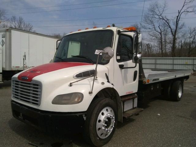 1FVACWDC77HY02404 - 2007 FREIGHTLINER M2 106 MED WHITE photo 2