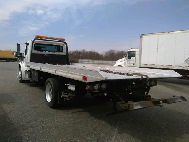 1FVACWDC77HY02404 - 2007 FREIGHTLINER M2 106 MED WHITE photo 3