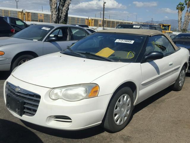 1C3EL45R54N220338 - 2004 CHRYSLER SEBRING LX WHITE photo 2