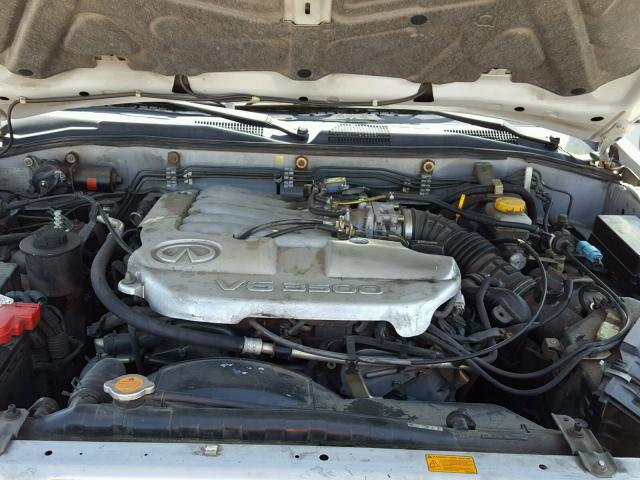 JNRDR09X93W250295 - 2003 INFINITI QX4 SILVER photo 7