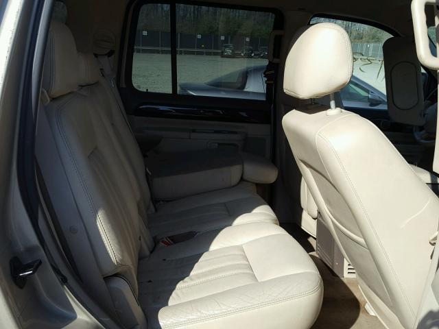 5LMEU88H04ZJ33340 - 2004 LINCOLN AVIATOR 金色 照片 6