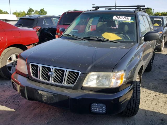 JF1SF65652H735655 - 2002 SUBARU FORESTER S შავი ფოტო 2