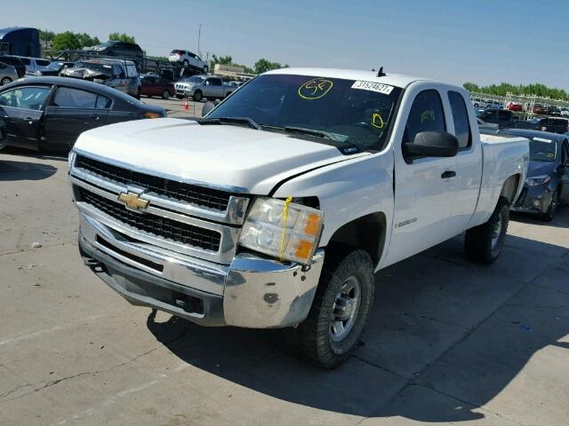 1GCHK29K78E198426 - 2008 CHEVROLET SILVERADO WHITE photo 2