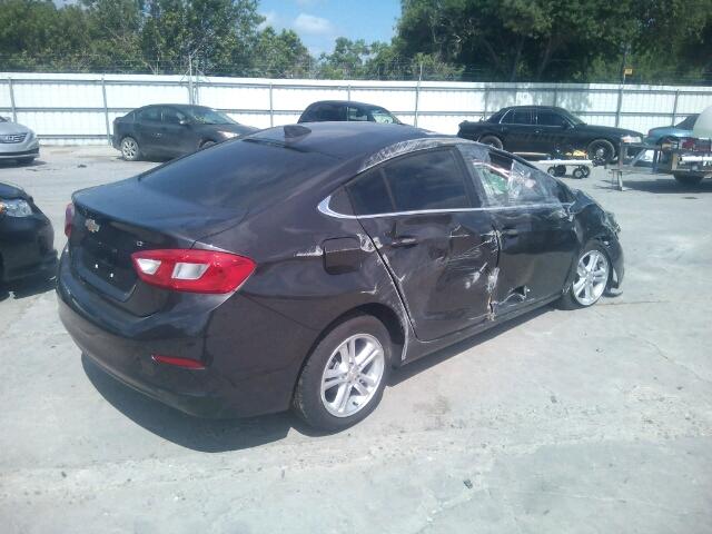 1G1BE5SM7H7168396 - 2017 CHEVROLET CRUZE LT GRAY photo 4