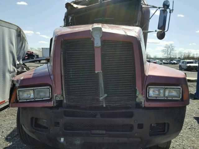 1XKAD29X5WR759059 - 1998 KENWORTH CONSTRUCTI RED photo 7