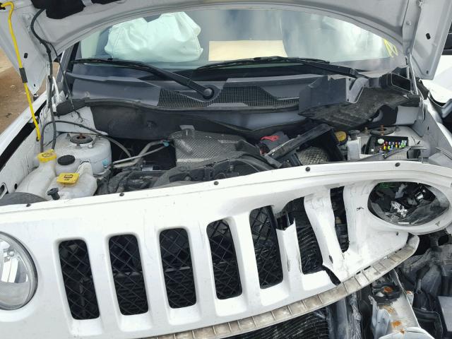 1C4NJPBA4GD760209 - 2016 JEEP PATRIOT SP WHITE photo 7