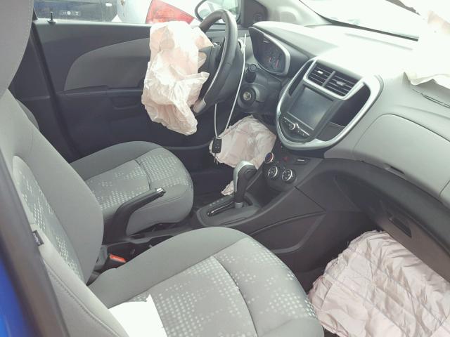 1G1JB5SH1H4163980 - 2017 CHEVROLET SONIC LS ლურჯი ფოტო 5