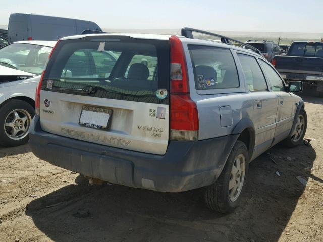 YV1SZ58D511044701 - 2001 VOLVO V70 XC SILVER photo 4