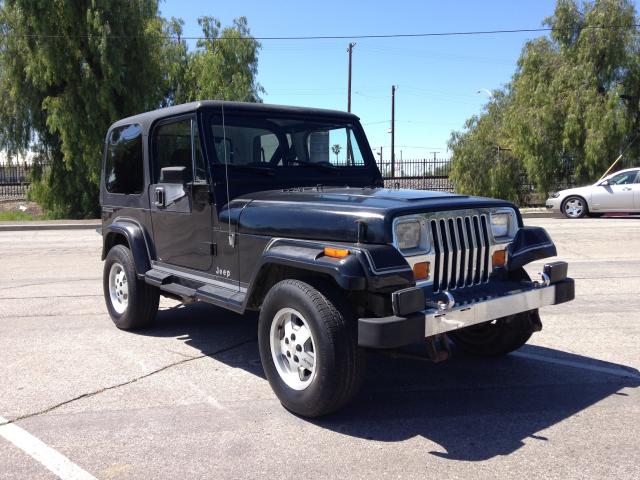 2BCCL8144HB505507 - 1987 JEEP WRANGLER L BLACK photo 3