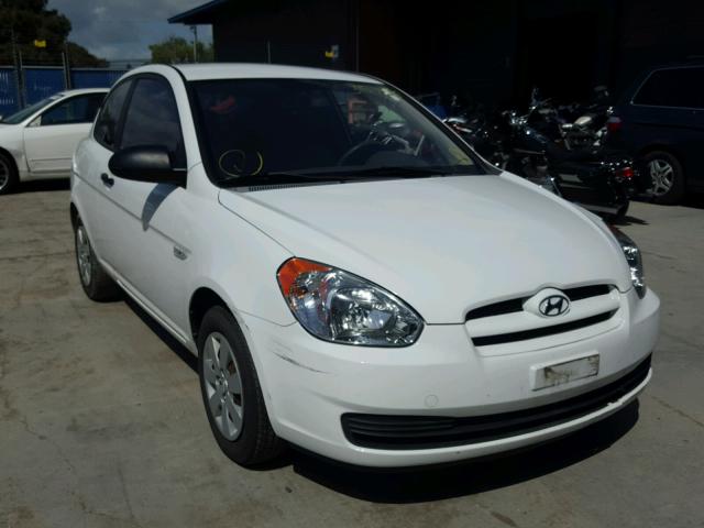 KMHCM36CX8U101387 - 2008 HYUNDAI ACCENT GS WHITE photo 1