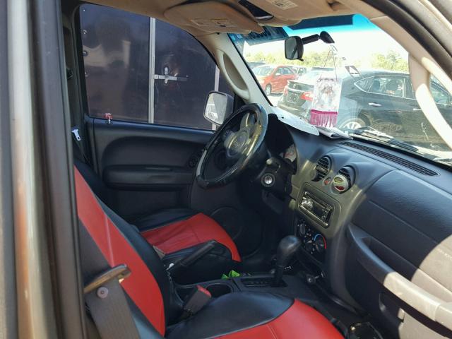 1J4GL38K24W289442 - 2004 JEEP LIBERTY RE BROWN photo 5