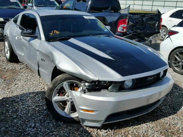 1ZVBP8CH9A5137038 - 2010 FORD MUSTANG GT SILVER photo 1
