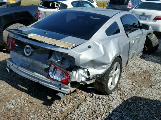 1ZVBP8CH9A5137038 - 2010 FORD MUSTANG GT SILVER photo 4