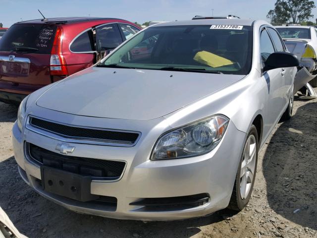 1G1ZA5E14BF282901 - 2011 CHEVROLET MALIBU LS 银色 照片 2
