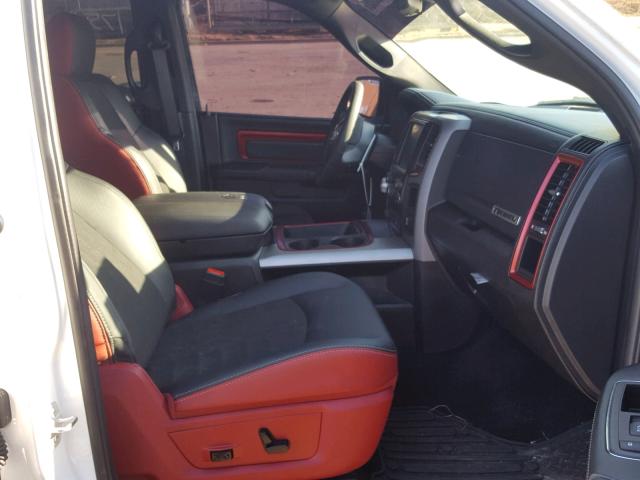 1C6RR7YT5HS552430 - 2017 RAM 1500 REBEL თეთრი ფოტო 5