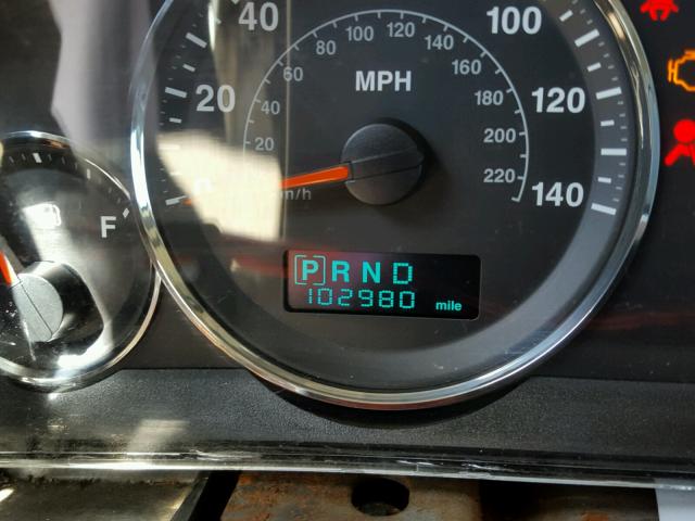 1J8HG48N46C257913 - 2006 JEEP COMMANDER GOLD photo 8