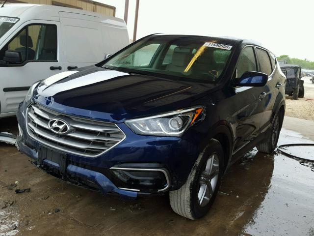 5XYZT3LBXHG462746 - 2017 HYUNDAI SANTA FE S BLUE photo 2