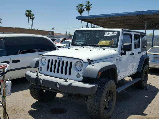 1C4BJWDG3FL674389 - 2015 JEEP WRANGLER U WHITE photo 2