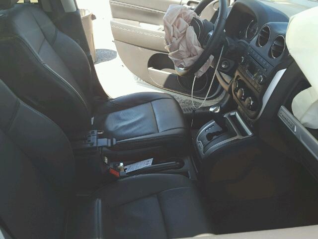 1C4NJDAB6HD197464 - 2017 JEEP COMPASS SP WHITE photo 5