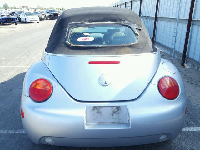 3VWCK21Y43M331461 - 2003 VOLKSWAGEN NEW BEETLE 银色 照片 10