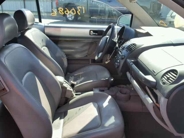 3VWCK21Y43M331461 - 2003 VOLKSWAGEN NEW BEETLE 银色 照片 5