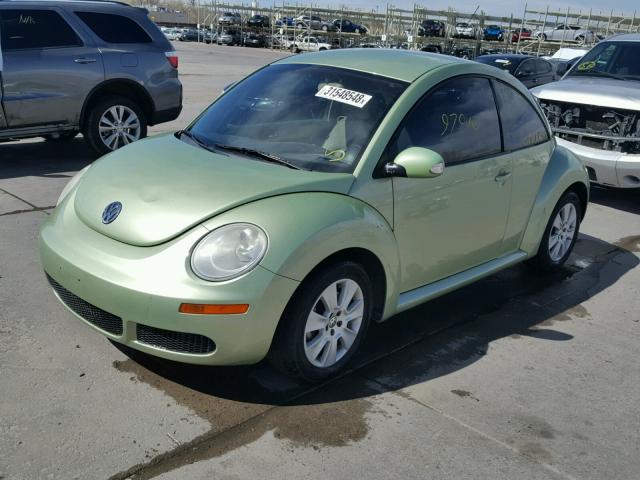 3VWPW31C89M500776 - 2009 VOLKSWAGEN NEW BEETLE 绿色 照片 2