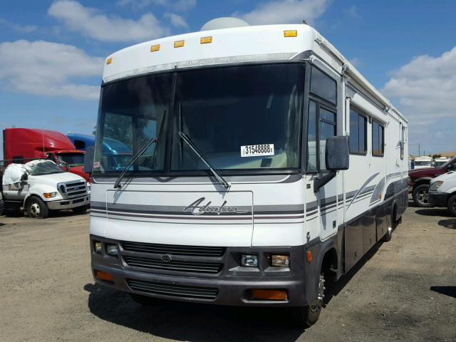 1FCNF53S7Y0A09207 - 2000 FORD WINNEBAGO TWO TONE photo 2