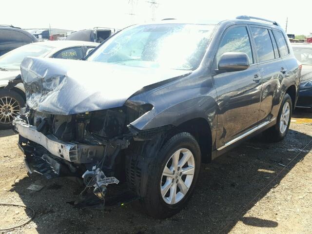 5TDBK3EH1DS275690 - 2013 TOYOTA HIGHLANDER GRAY photo 2