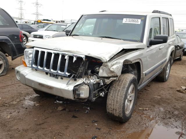 1J8HH48K68C167572 - 2008 JEEP COMMANDER BEIGE photo 2