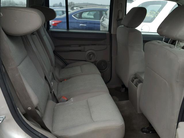 1J8HH48K68C167572 - 2008 JEEP COMMANDER BEIGE photo 6