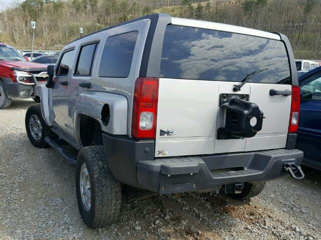 5GTEN13EX88173745 - 2008 HUMMER H3 SILVER photo 3