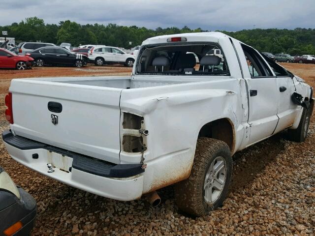 1D7RE3GKXBS601155 - 2011 DODGE DAKOTA SLT WHITE photo 4