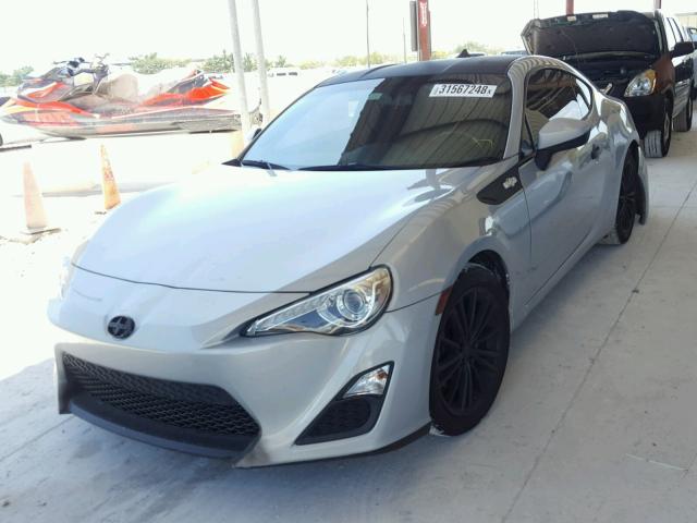 JF1ZNAA18D2728896 - 2013 TOYOTA SCION FR-S SILVER photo 2