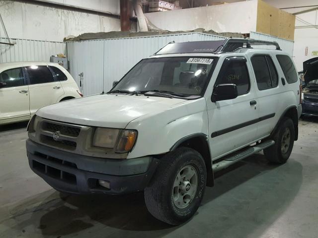 5N1ED28T2YC533199 - 2000 NISSAN XTERRA XE WHITE photo 2