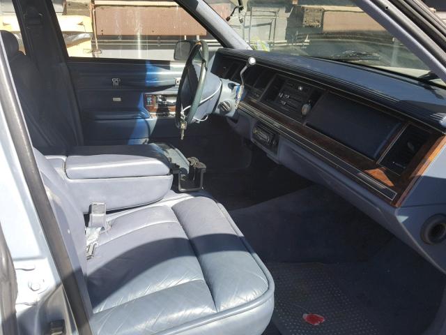 1LNLM83WXNY708440 - 1992 LINCOLN TOWN CAR C BLUE photo 5