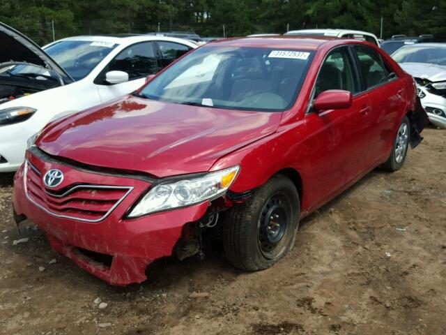 4T1BF3EK1BU635657 - 2011 TOYOTA CAMRY/SE/L RED photo 2