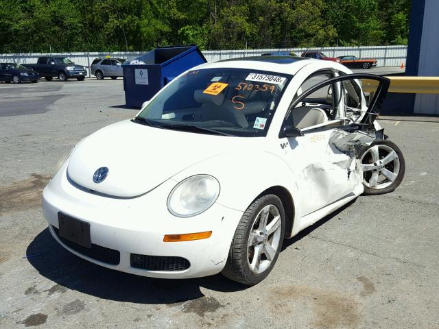 3VWFW31C58M512359 - 2008 VOLKSWAGEN NEW BEETLE 白色 照片 2