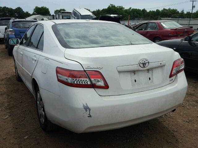 4T1BF3EK6AU545757 - 2010 TOYOTA CAMRY BASE WHITE photo 3