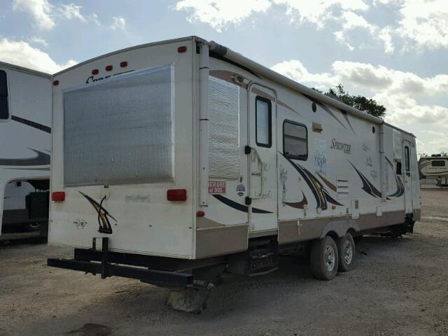 4YDT31027B1531847 - 2011 KEYSTONE SPRINTER WHITE photo 4