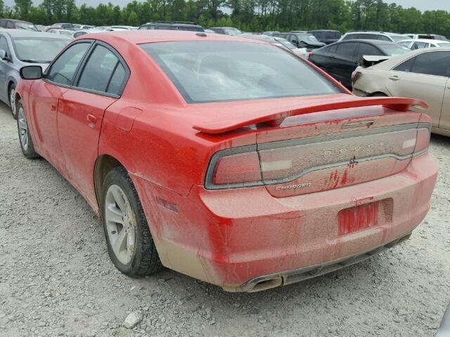 2C3CDXBG3EH353828 - 2014 DODGE CHARGER SE RED photo 3