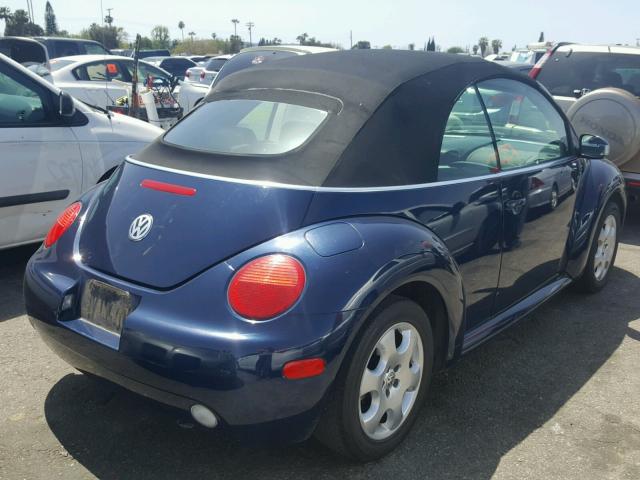 3VWCK21Y63M312717 - 2003 VOLKSWAGEN NEW BEETLE 蓝色 照片 4