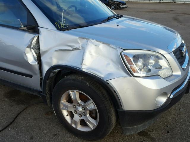 1GKKRNED5BJ144118 - 2011 GMC ACADIA SLE SILVER photo 9