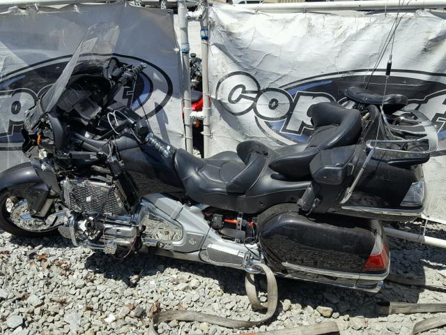 1HFSC47H67A609106 - 2007 HONDA GL1800 BLACK photo 3