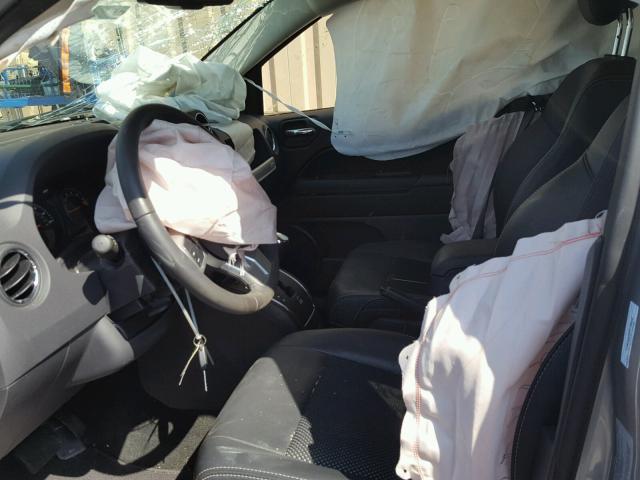 1C4NJCBA5HD186410 - 2017 JEEP COMPASS SP SILVER photo 5