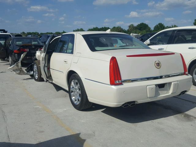 1G6KD57Y59U115630 - 2009 CADILLAC DTS WHITE photo 3