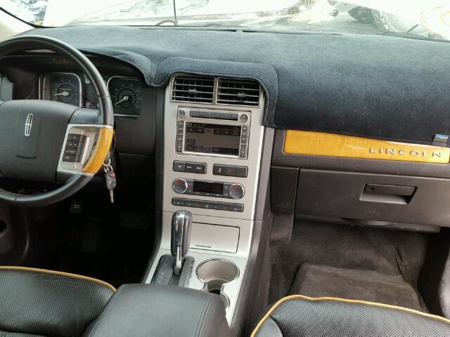 2LMDU68C08BJ25579 - 2008 LINCOLN MKX GRAY photo 9