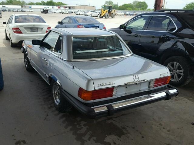 WDBBA45AXDB027858 - 1983 MERCEDES-BENZ 380 SL SILVER photo 3