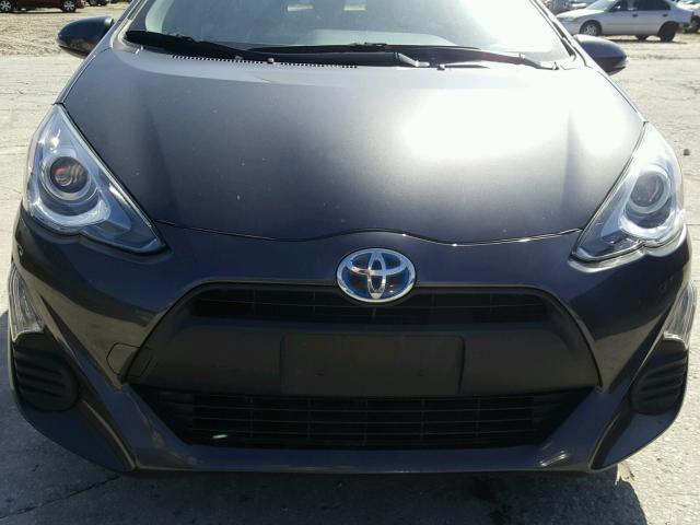 JTDKDTB37G1131047 - 2016 TOYOTA PRIUS C GRAY photo 9