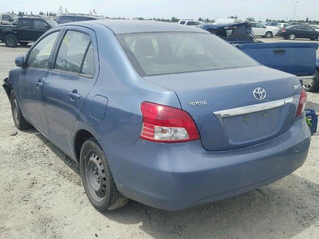 JTDBT923884018293 - 2008 TOYOTA YARIS BLUE photo 3