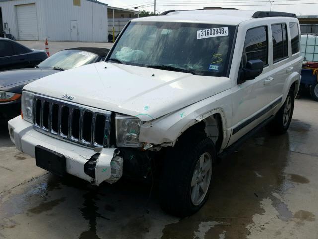 1J8HH48K58C185559 - 2008 JEEP COMMANDER WHITE photo 2